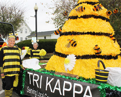 Tri Kappa float