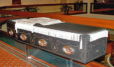 Replica of Abraham Lincoln's coffin