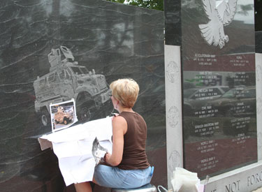 Jan Salzman etches Memorial in Versailles