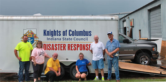 Locals help Louisiana flood victims