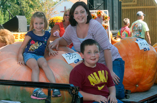 2013 Pumpkin Show pumpkin winner